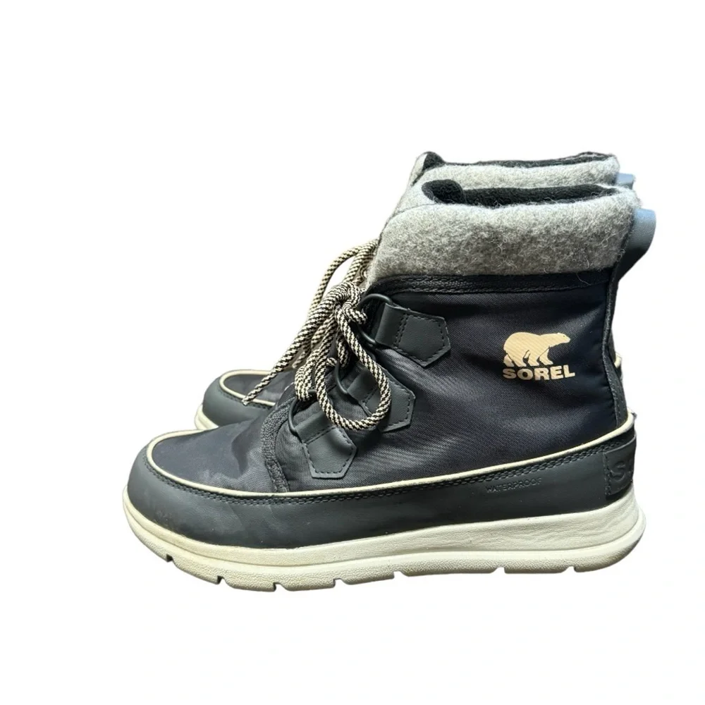 Sorel Explorer Carnival insulated waterproof winter boots women's Size 7